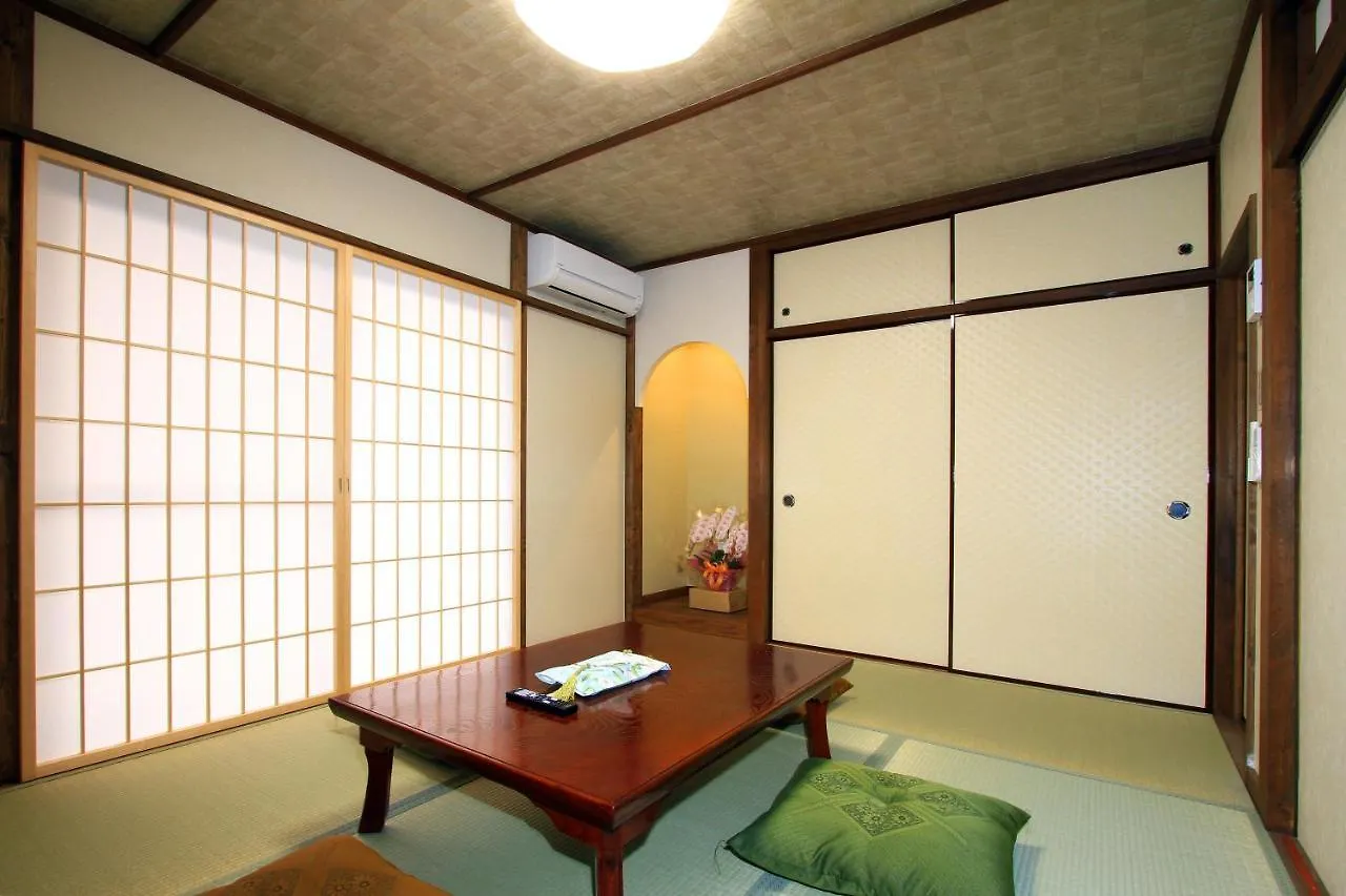 风叶堂 Wind And Leaves Machiya House Hotel Kyoto Japan